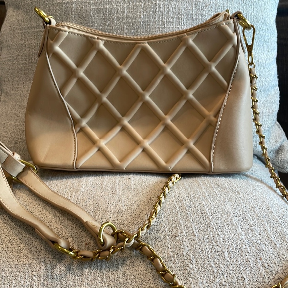 Beige crossbody purse